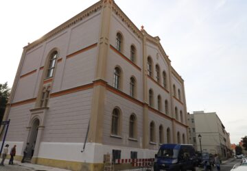 Remontowany gmach prokuratury rejonowej w Brzegu